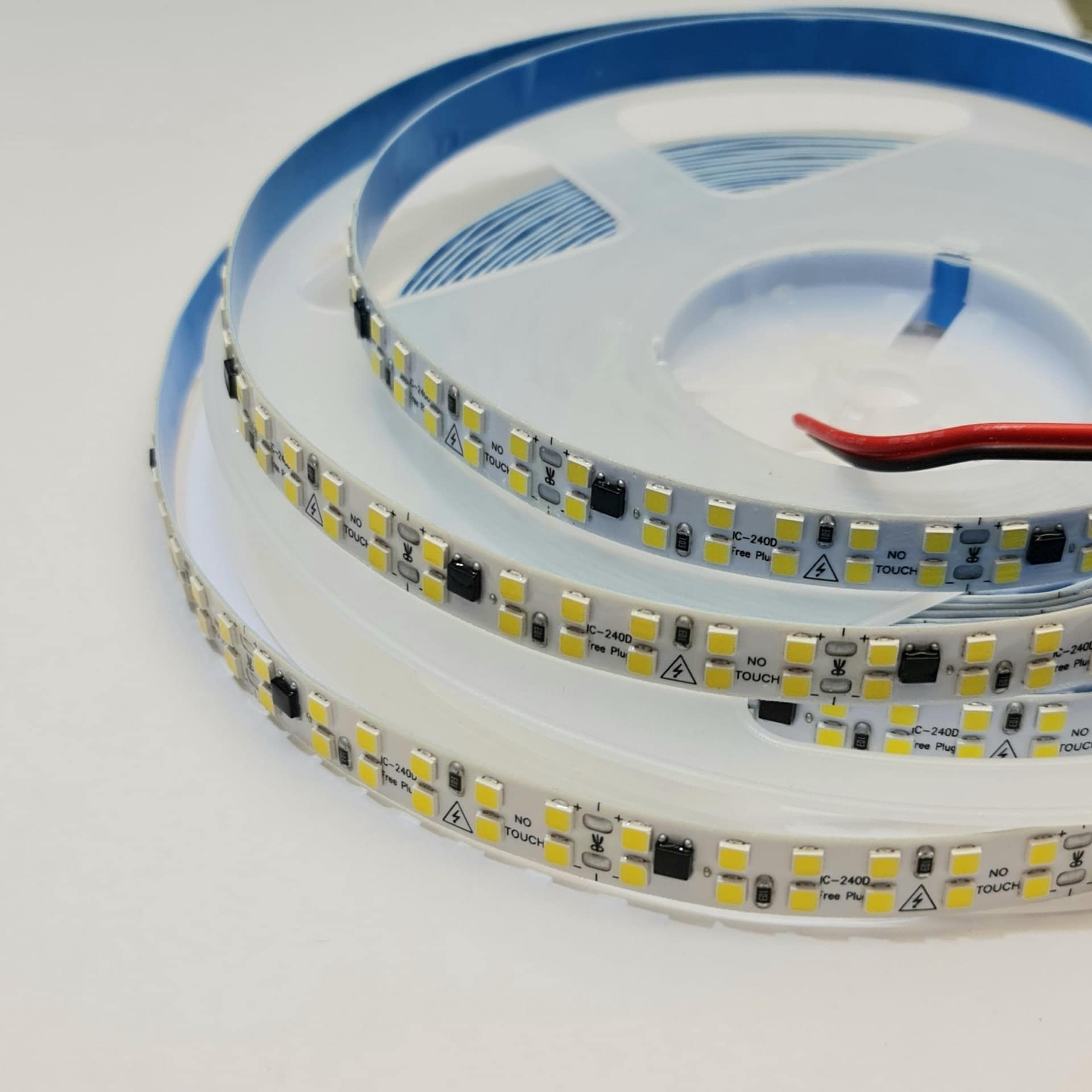 ال ای دی نواری 220 ولت دو لاین مهتابی