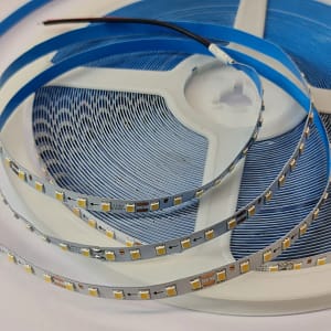 ال ای دی نواری رشد گیاه رنگ نچرال